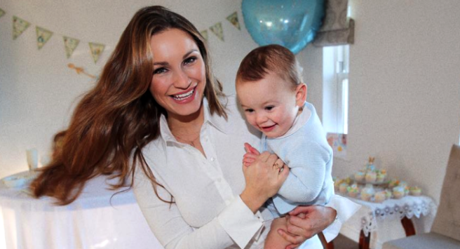 Congratulations! Sam Faiers is pregnant with her second child