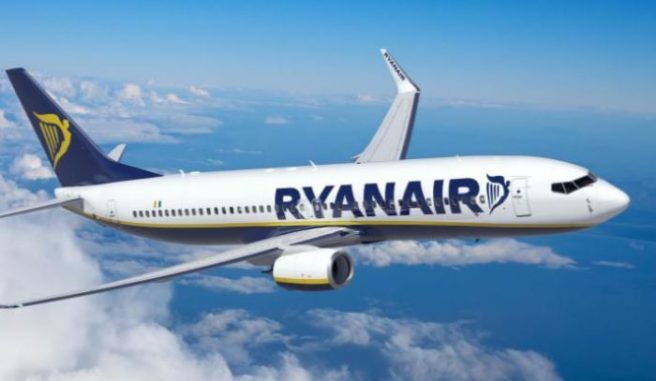 Ryanair Cuts Baggage Fees To Encourage More Customers To Check In Bags Ryanair Cuts Baggage Fees To Encourage More Customers To Check In Bags
