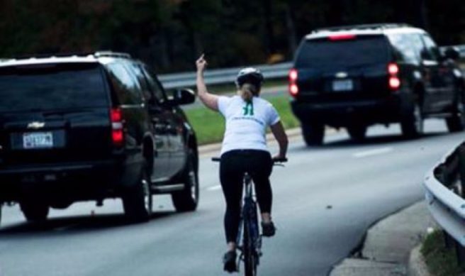 Woman Fired For Flipping Off Donald Trump's Motorcade - Huffington Post UK