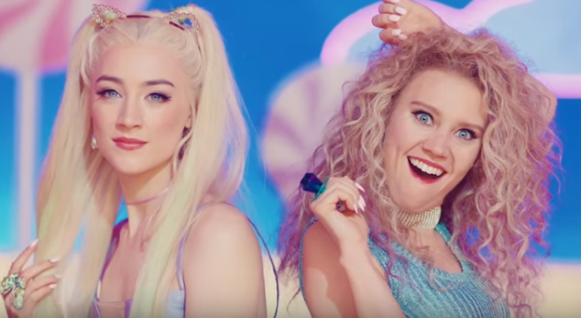 'SNL' Female Cast Members Sing 'SNL' Female Cast Members Sing